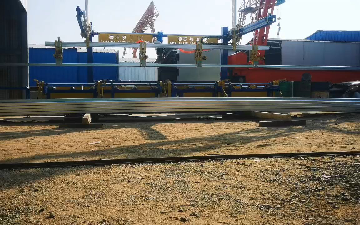 芯碩智能 遼寧鑫碩自動(dòng)化機(jī)械CZ型鋼碼垛機(jī)，驅(qū)動(dòng)型鋼加工新未來